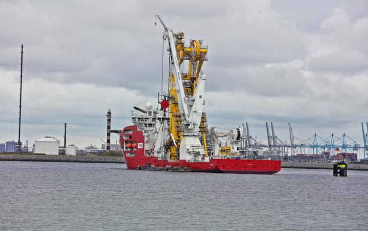 900mt Pedestal Mounted Crane, Skandi Africa, DOF