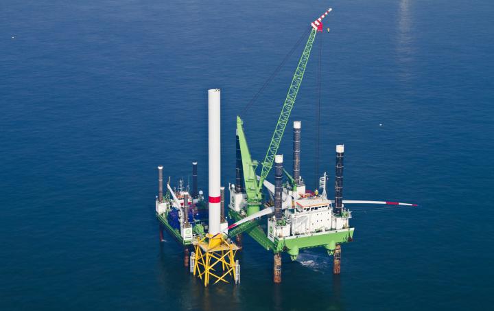 Pedestal Mounted Cranes