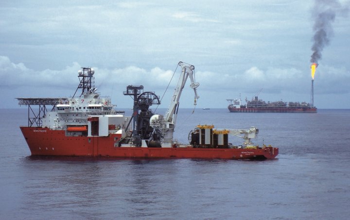 Knuckle Boom Cranes