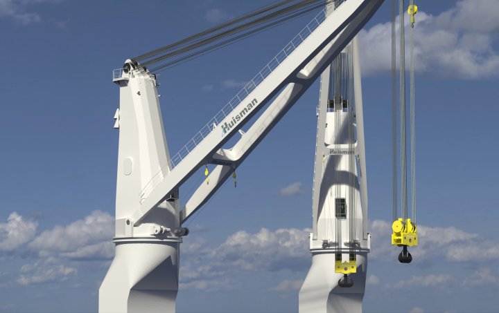 Heavy Lift Pedestal Cranes